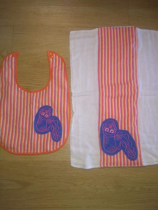 Bib & Burp cloth set