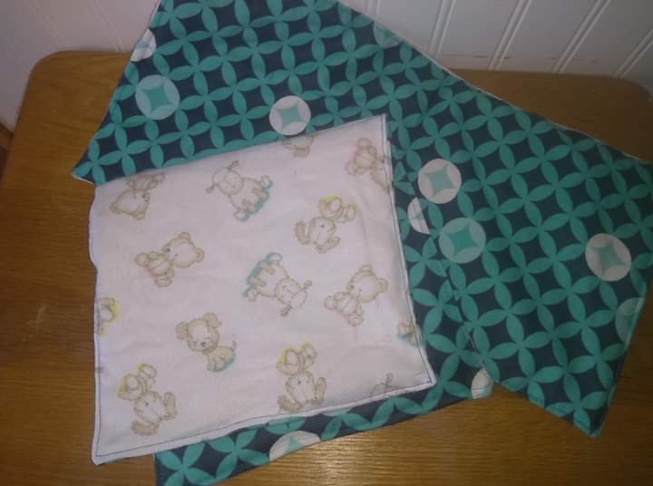 Burp cloth set