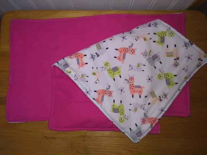 Burp cloth set