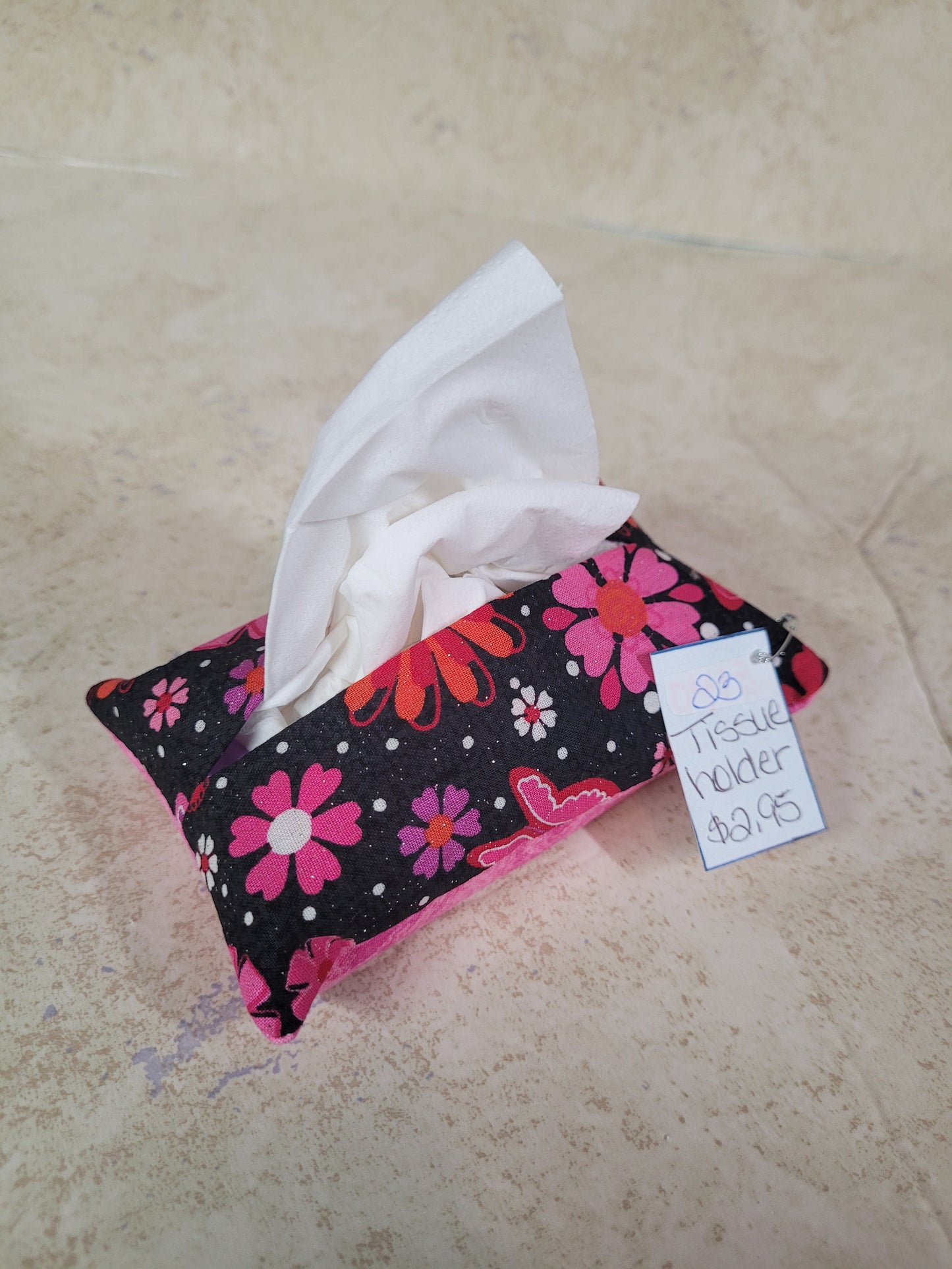 Tissue Holder-Designs Vary