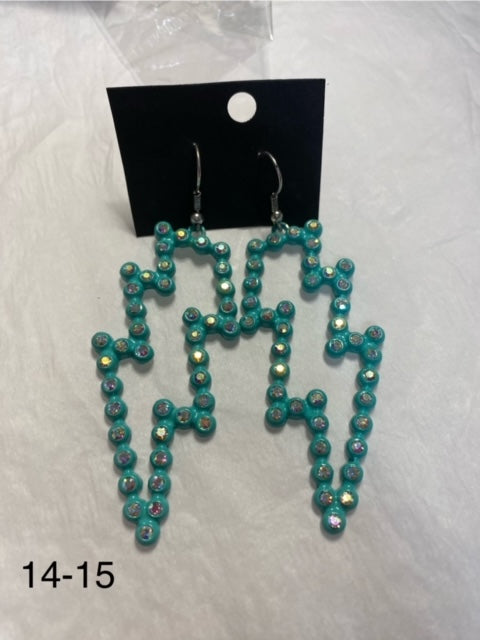 Turquoise lightning/iridescent stones earrings